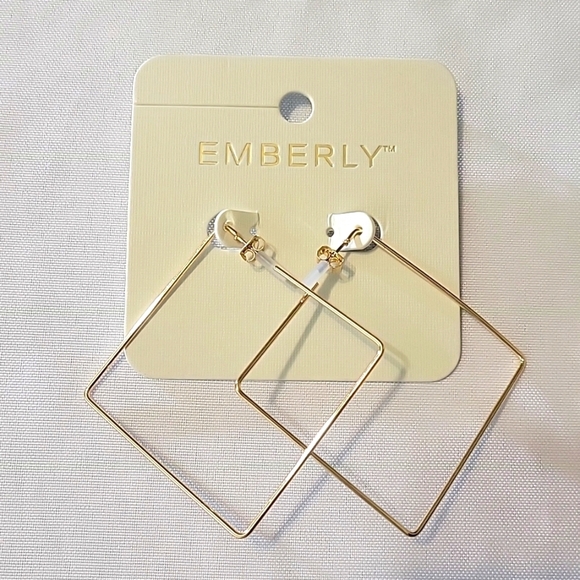 Emberly Gold Tone Square Hoop Earings - Picture 1 of 3